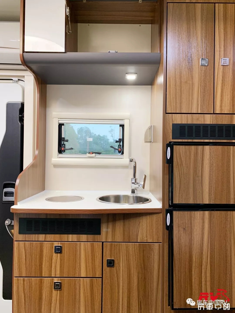 640.webp (2) 拷贝.jpg