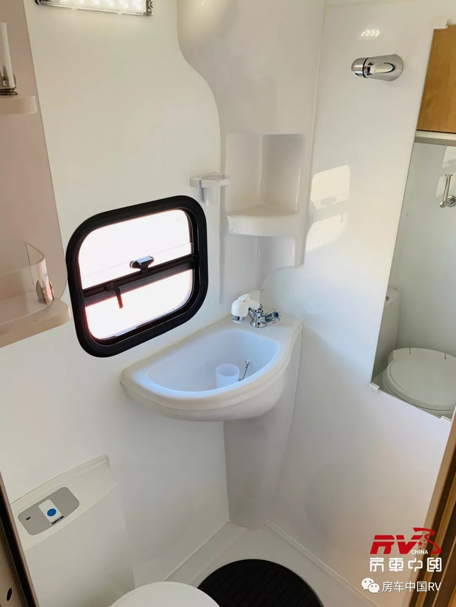 640.webp (1) 拷贝.jpg