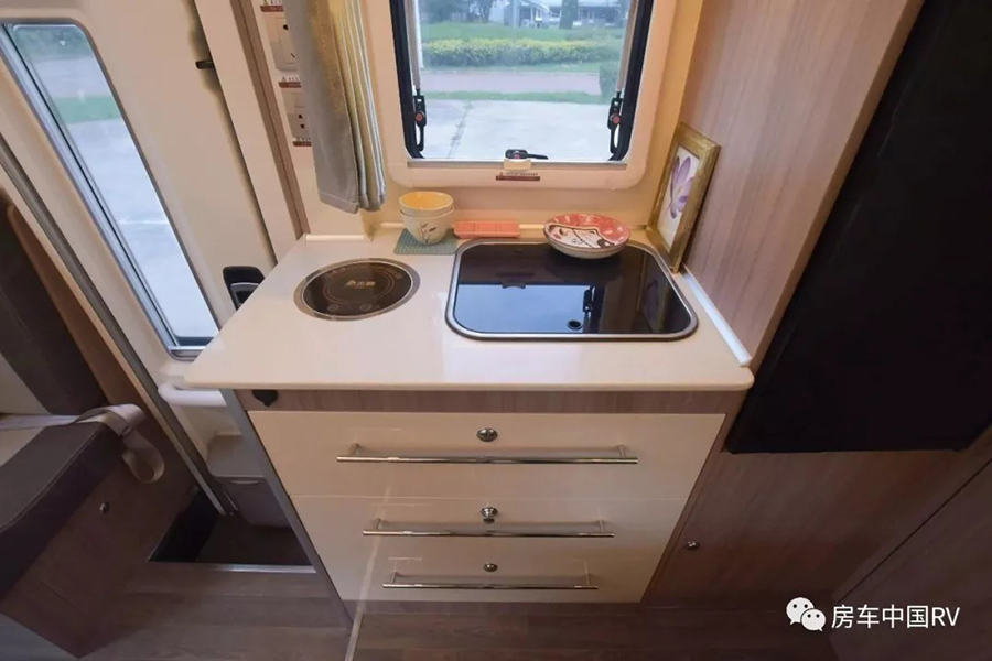 640.webp (1) 拷贝.jpg