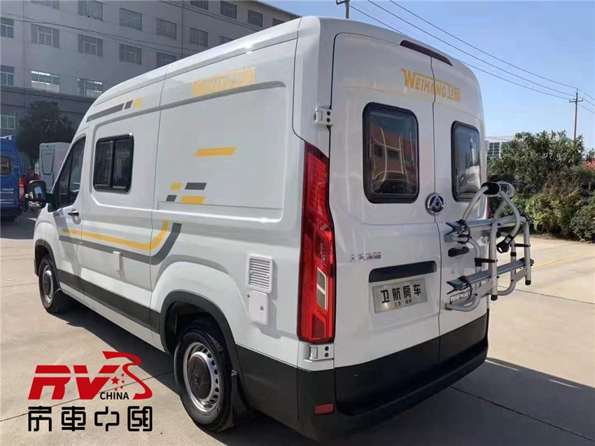 卫航·大通v90短轴b型房车